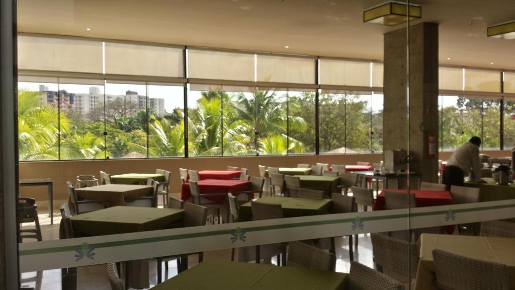 Le Jardin Hotel Com Promocao Em Outros Parques Caldas Novas Esterno foto